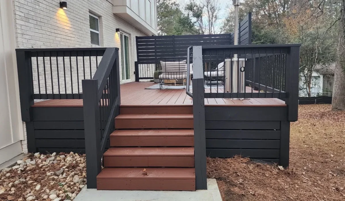 2 tone deck staining ideas